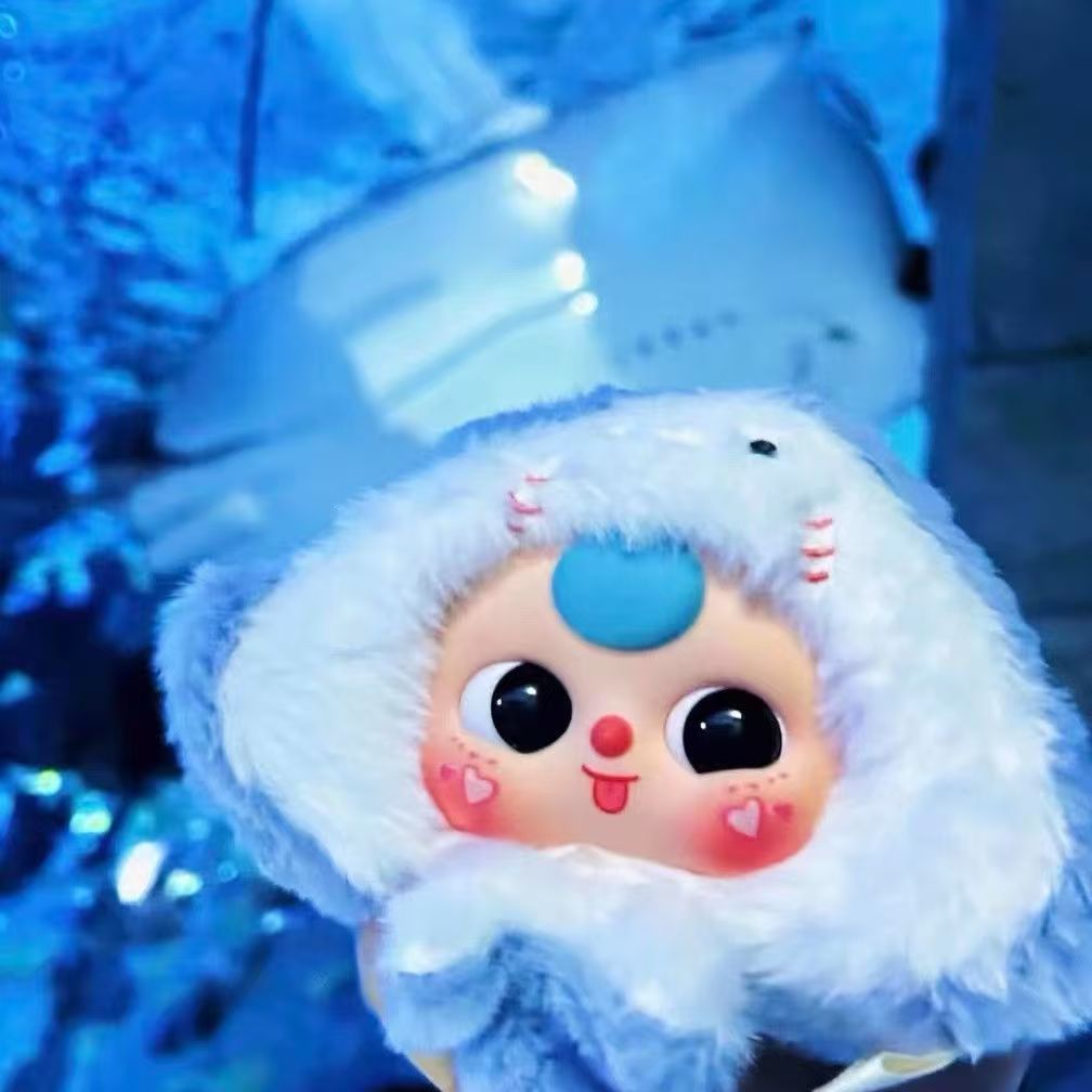 baby three romantic ocean